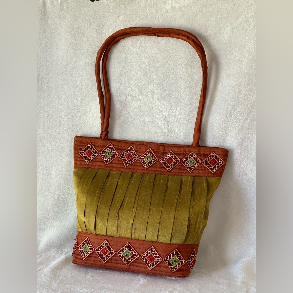 Vintage silk shoulder handbag with zipper boho - Picture 3 of 8